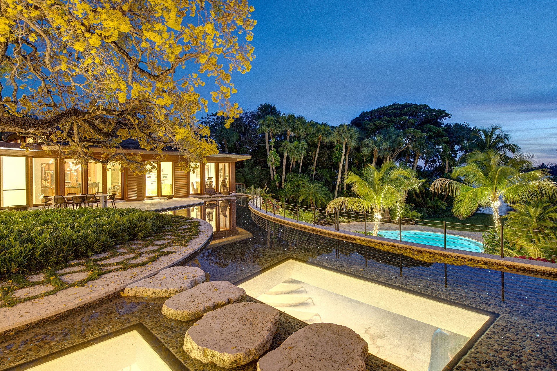 Luxury Home on Jupiter Island in Florida by Woolems Luxury Builders