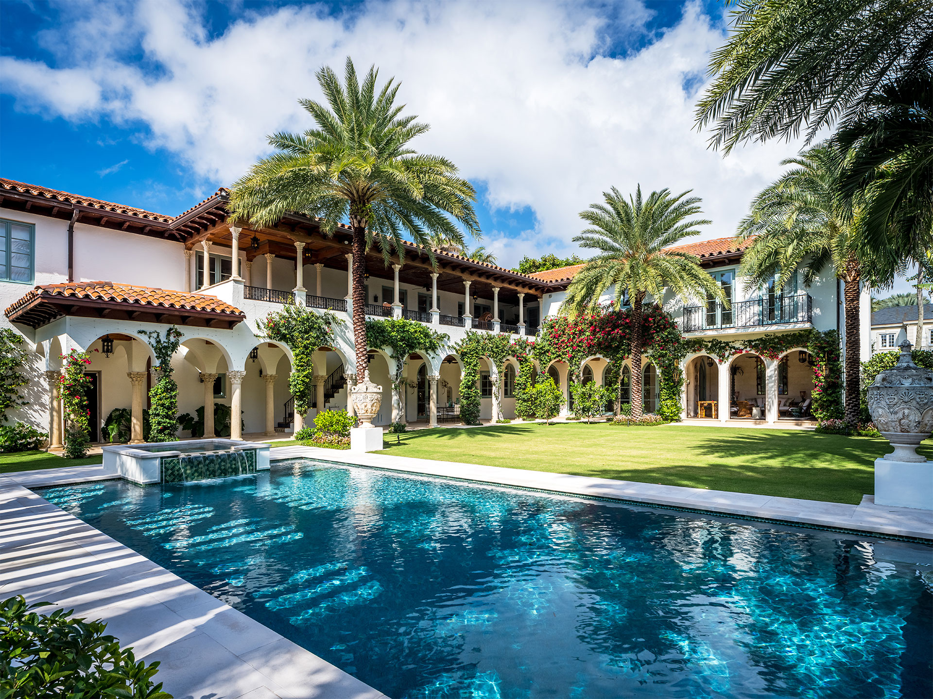 Luxury Courtyard with pool in Palm Beach Florida by Woolems Builders