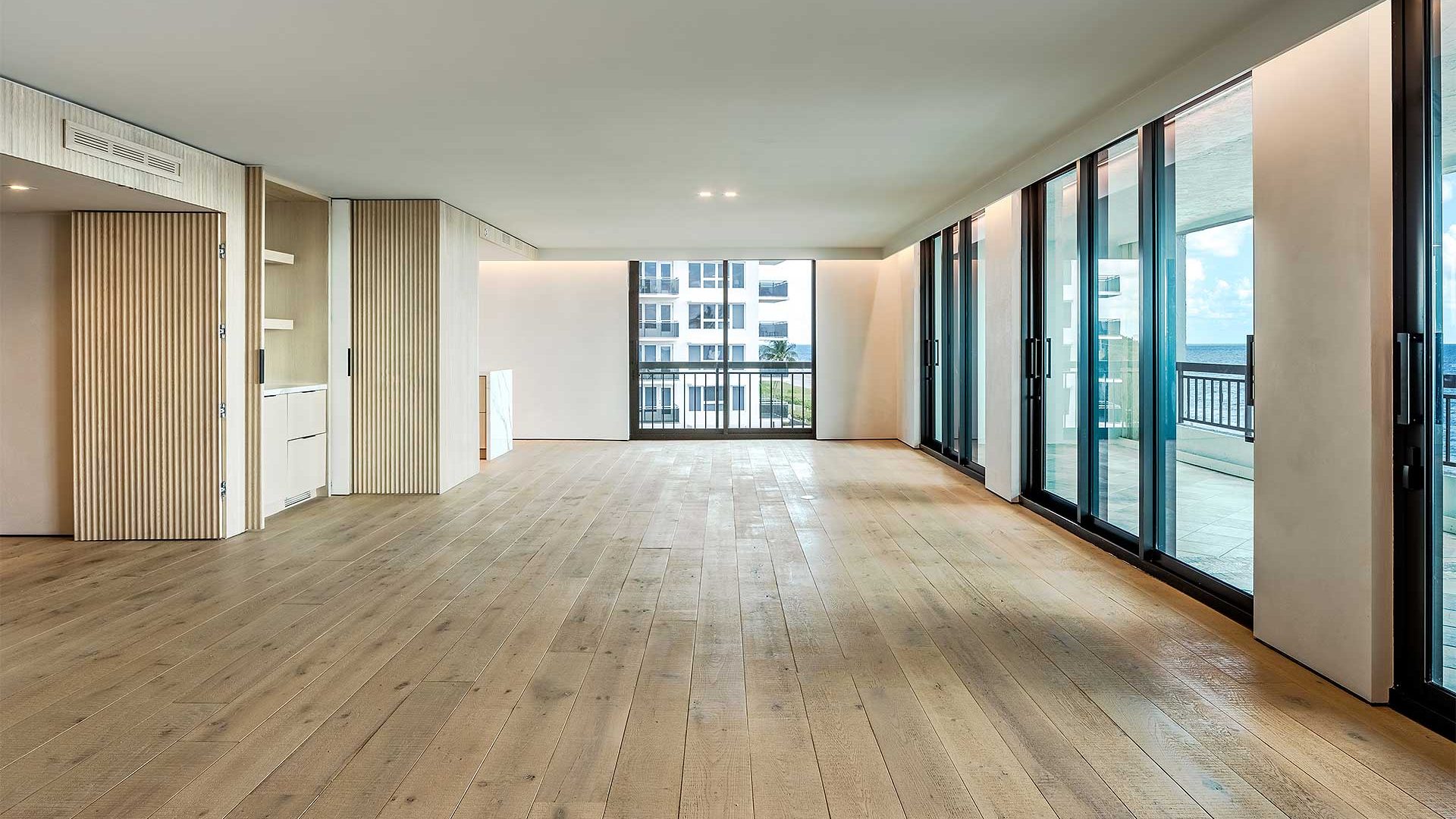 401BrightonCondo_008